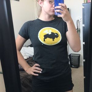 Buffalo Wild Wings tee shirt size XS